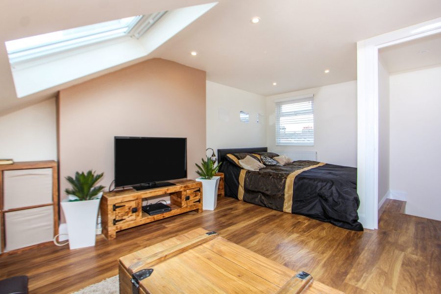 Large double bedroom with in loft extension