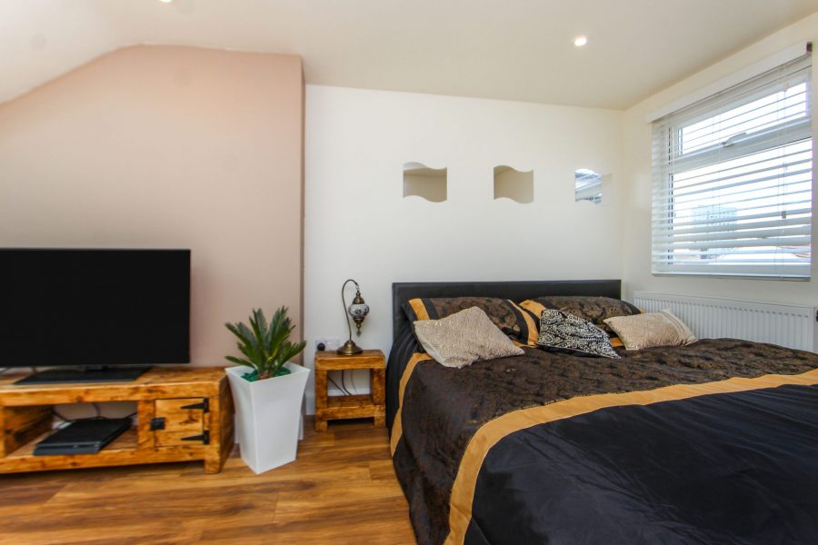 Double bed in loft extension