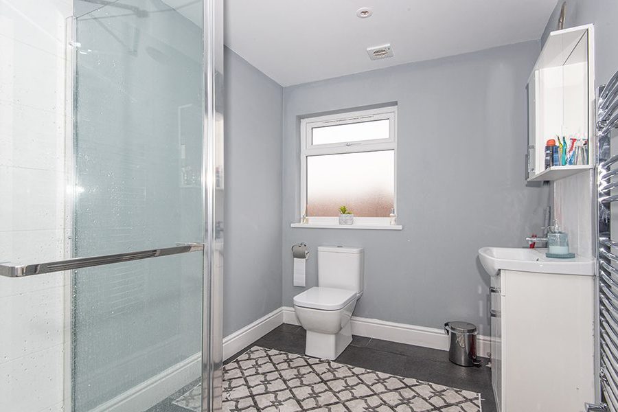 Seymour Ave Tottenham Bathroom