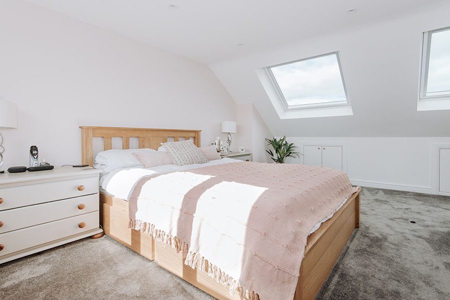 Isleworth loft conversion bedroom velux - Dormer Loft Conversion vs Velux Loft Conversion