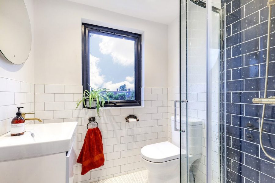 Hip to Gable Extension in Streatham ensuite alt