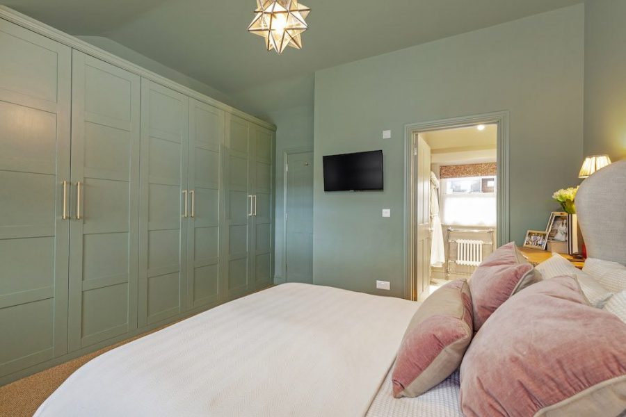 Mansard loft extension Brixton wardrobes