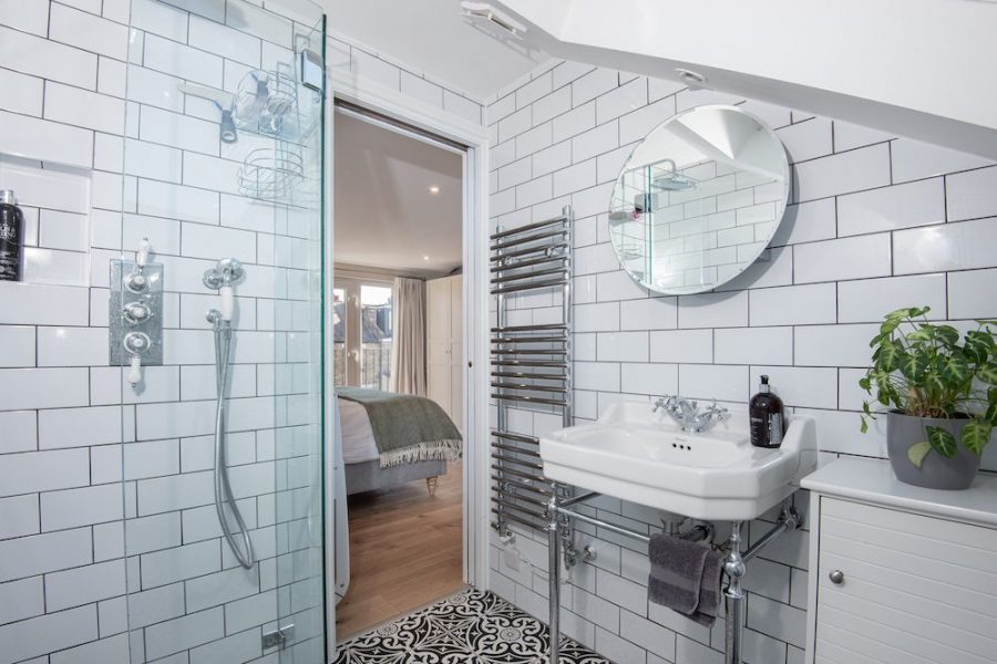 Dormer Loft Extension in Tooting ensuite alt