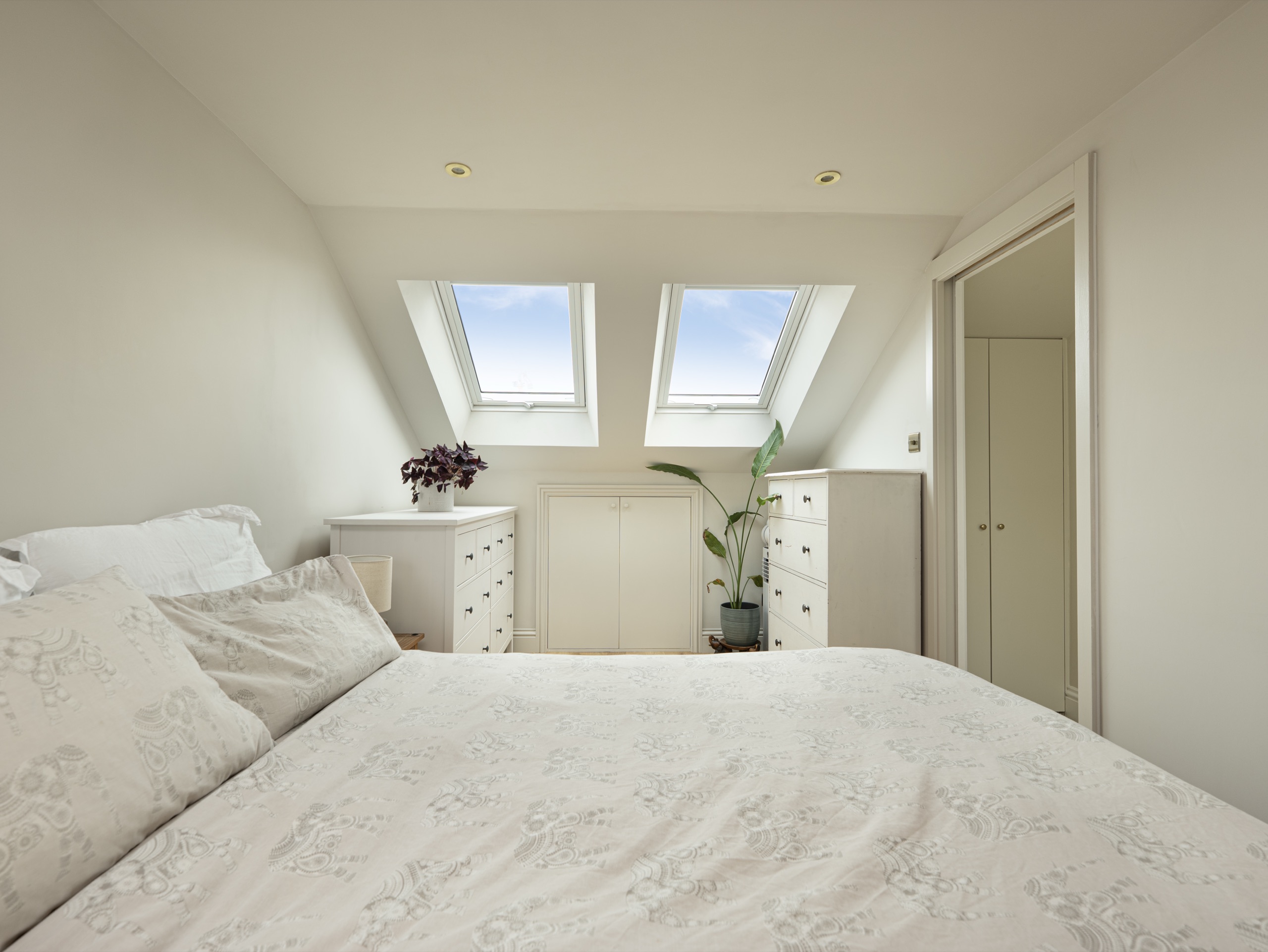 L-Shaped Dormer Loft Conversion In Kingston